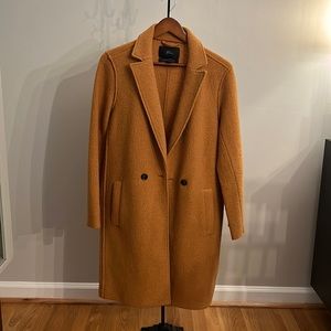 Jcrew Daphne topcoat in Italian boiled wool size 6, gently used.